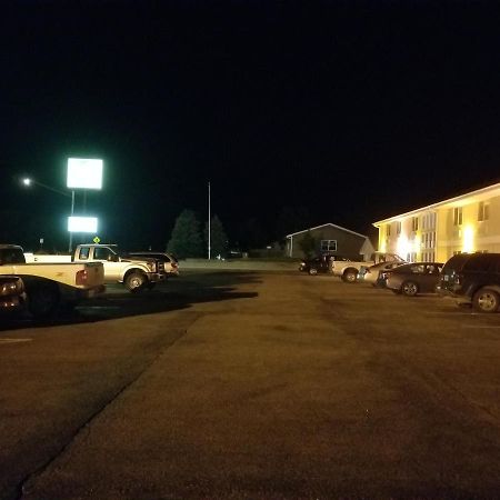 Bilmar Inn & Suites Dell Rapids Exterior foto