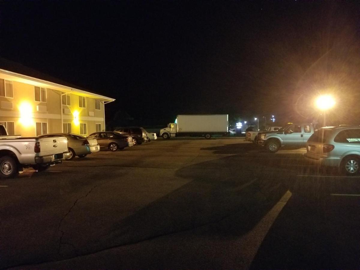 Bilmar Inn & Suites Dell Rapids Exterior foto
