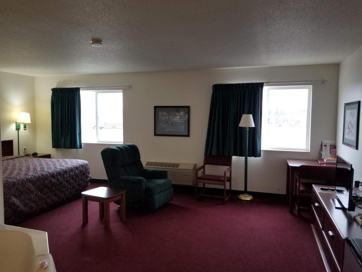 Bilmar Inn & Suites Dell Rapids Exterior foto