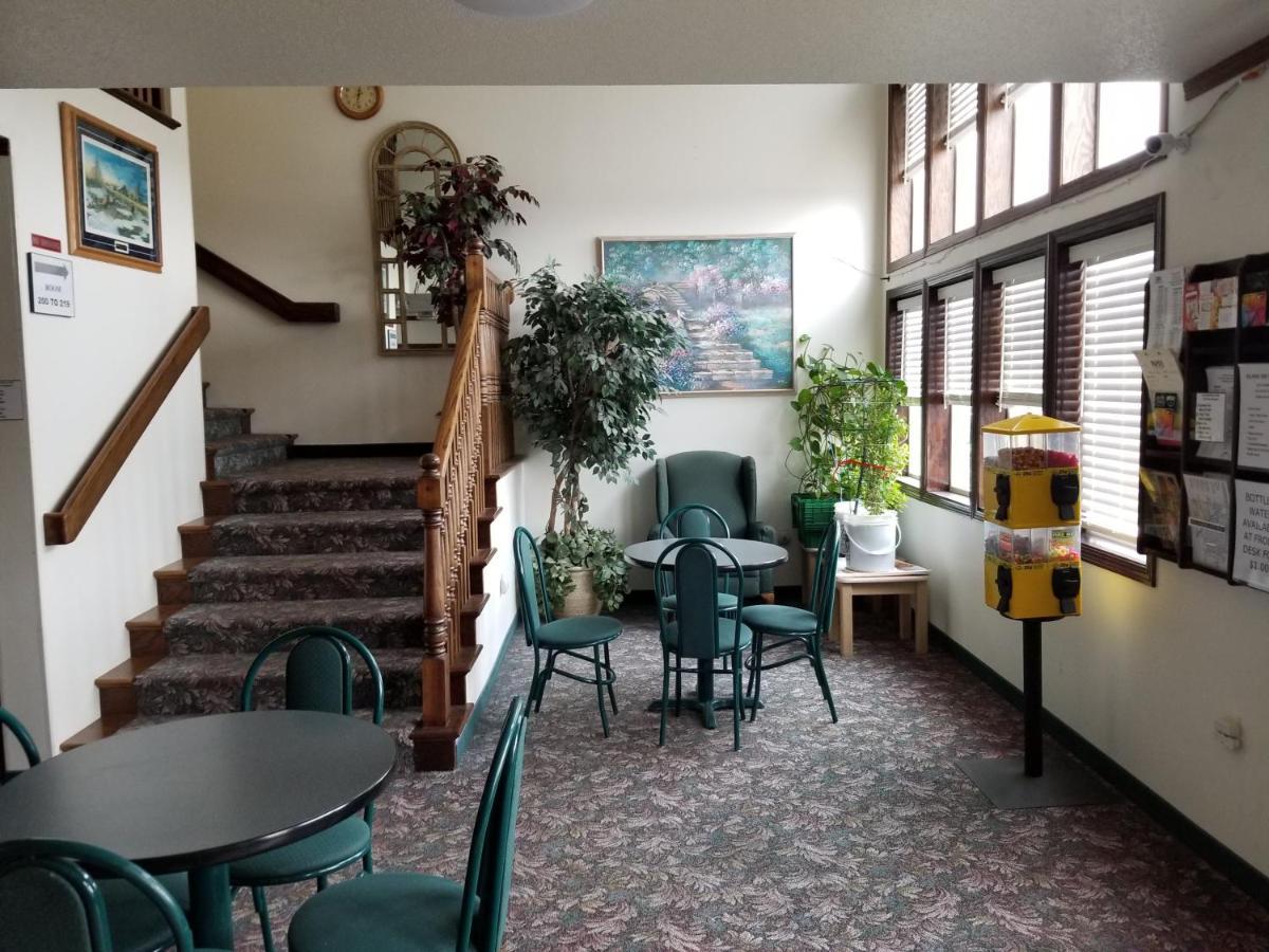 Bilmar Inn & Suites Dell Rapids Exterior foto