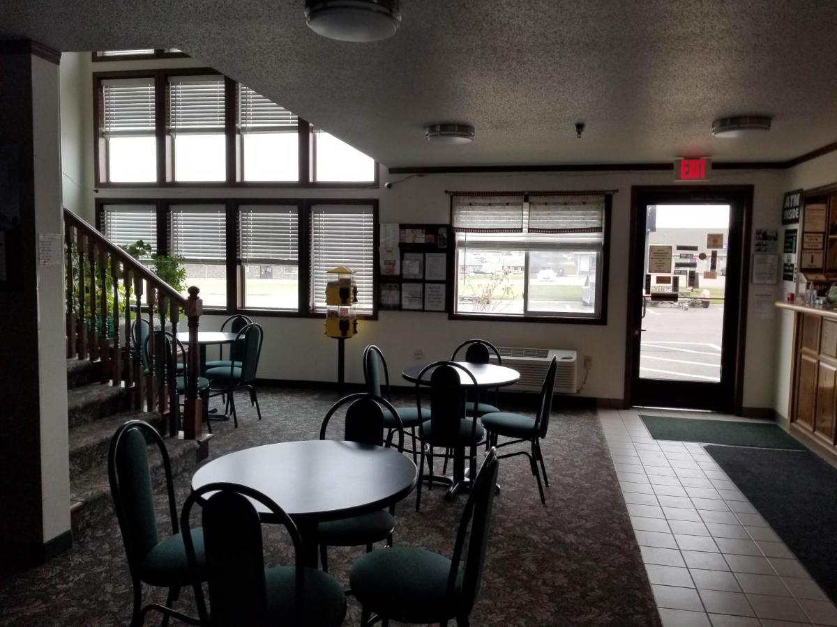 Bilmar Inn & Suites Dell Rapids Exterior foto