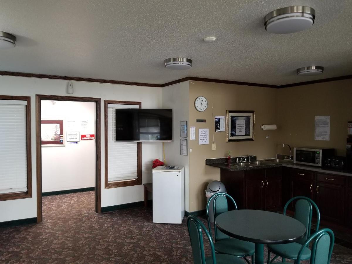 Bilmar Inn & Suites Dell Rapids Exterior foto