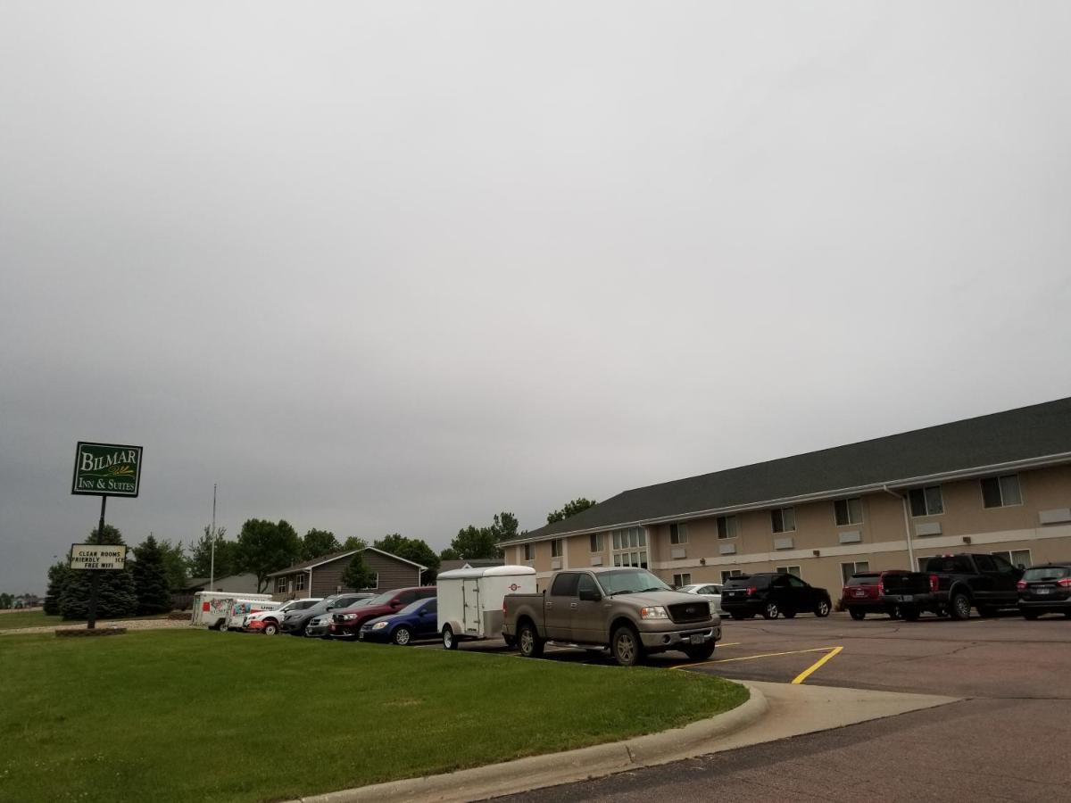 Bilmar Inn & Suites Dell Rapids Exterior foto