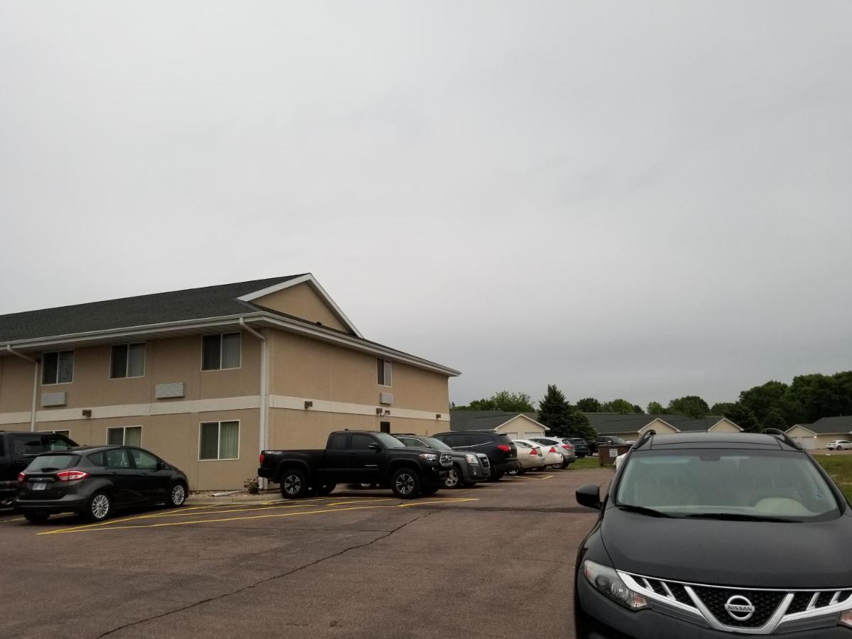 Bilmar Inn & Suites Dell Rapids Exterior foto